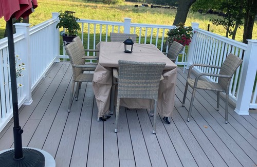 Portsmouth House | Beautiful Country Setting Near Newport