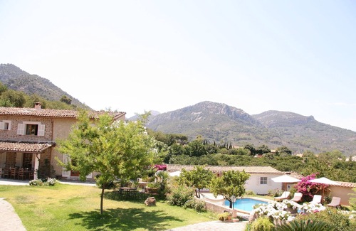 Biniaraix Villa | Beautiful Country Villa With Private Pool & Huge Garden