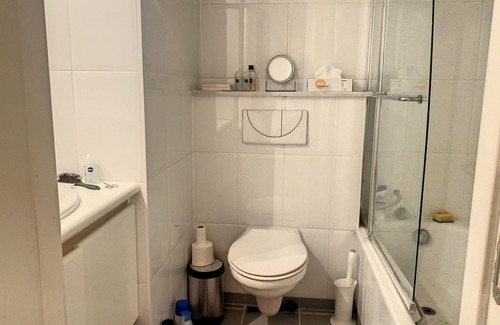 Ixelles Apartment | Beautiful cozy & spacious studio in a quiet street, close to EU parliament.