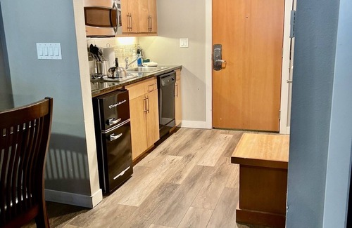 Winter Park Apartment | Beautiful Cozy Studio at the Base With Heated Parking-Can’t beat the location!