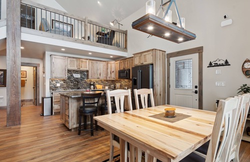 Kalispell Ski Chalet | Beautiful, custom-built chalet central to all major attractions in the valley!