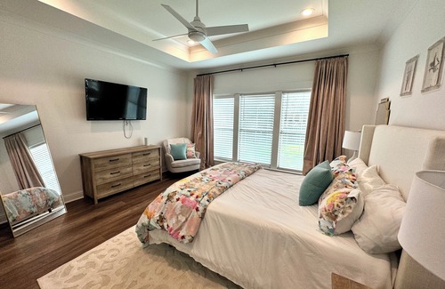Fairhope House | Beautiful custom home near downtown!
