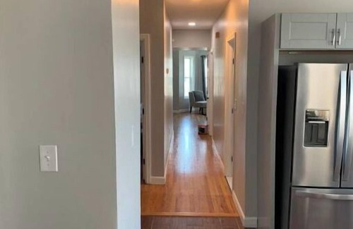 Meeting House Hill Condo | Beautiful decor 3rd FL condo walk to MBTA and mins to Downtown Boston