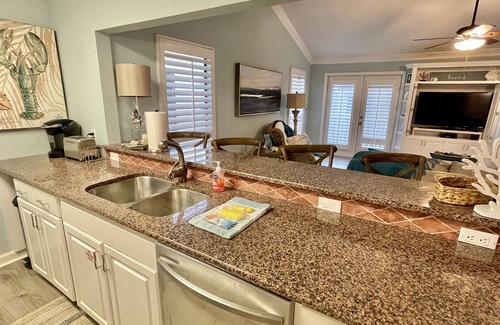Holiday Isle Villa | Beautiful Destin Villa in Private Gated Resort Community