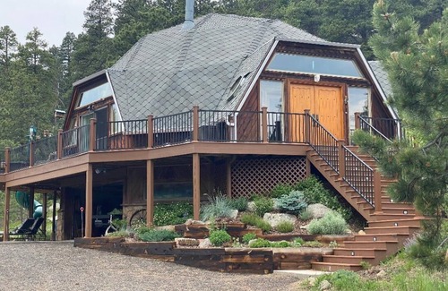 Coal Creek Canyon Cabin | Beautiful Dome House on 7 Mountain Acresn30 minutes to Boulder or Golden