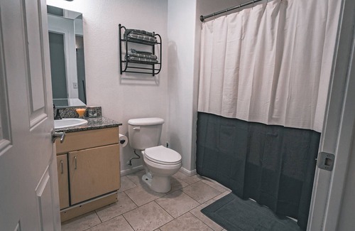 Cortez Hill Apartment | Beautiful Downtown San Diego Studio