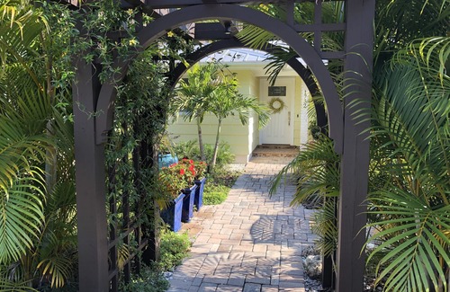 Gillespie Park House | Beautiful Downtown Sarasota home with tropical garden.