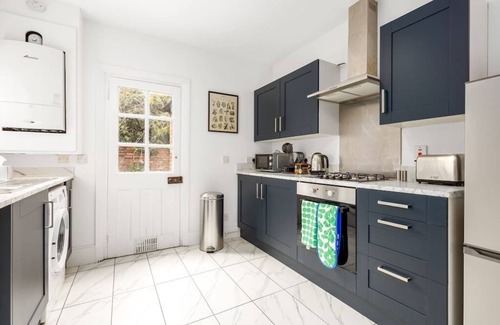 Oxford House | Beautiful Edwardian Central Oxford home