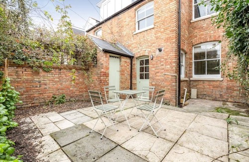 Oxford House | Beautiful Edwardian Central Oxford home