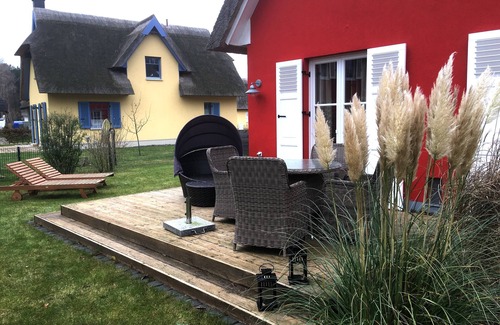 Glowe House | Beautiful, elegant holiday home "Svantovit" in a prime location in Glowe