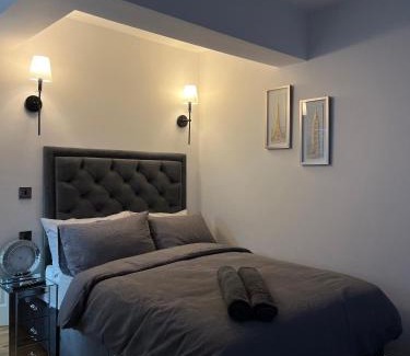Hoe Street Apartment | Beautiful Entire Flat In London