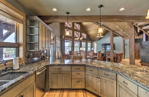 Eureka Cabin | Beautiful Eureka Cabin Rental on Golf Resort!