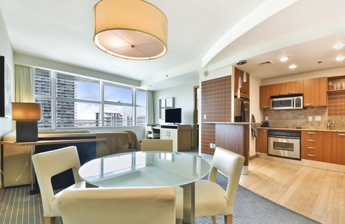 Brickell Apartment | Beautiful Executive Apartment in the Heart of Brickell