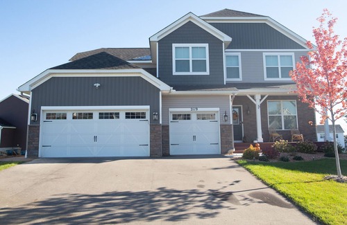 Shakopee Apartment | BEAUTIFUL EXECUTIVE SUITE IN A RESIDENTIAL HOME