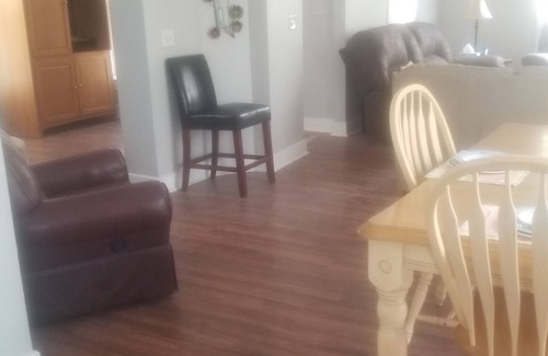 Kansas City House | Beautiful FAMILY FRIENDLY Home. Make Memories in the Hometown of The KC Chiefs!n