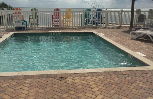 Cudjoe Key House | Beautiful Family-Friendly, Dock, Marina, Heated Pool, near Key West, MM21.5