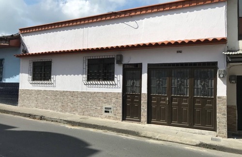 La Estrella House | Beautiful family home in the heart of town, 3 blocks from the main square.