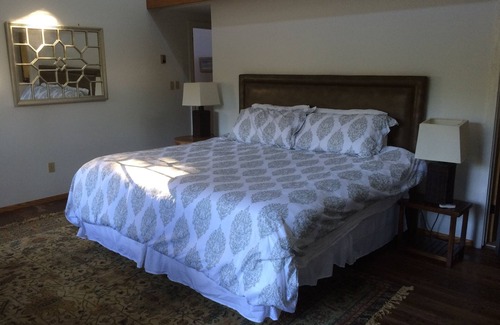 Arden Cabin | Beautiful Family Lodge on a Private Lake set in 20 secluded acres