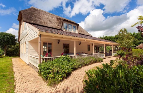 Municipality of Heerhugowaard Villa | Beautiful family villa with heated Pool and Jacuzzi