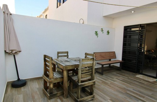 Cerritos Apartment | Beautiful family pool, close to the beach by Gpsrentas