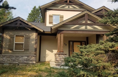 Tamarack Resort Cabin | Beautiful, Family ready, spacious cabin with boat mooring dock, access to Lake.
