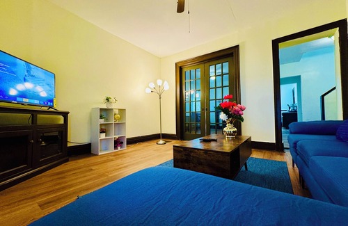 Niagara Falls House | Beautiful Family Home Near Niagara Falls