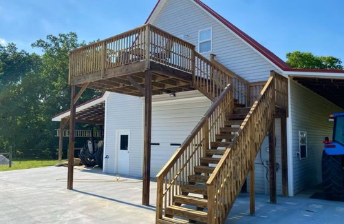 Kernersville House | Beautiful Farm and Barndo Loft in Kernersville with WiFi and AC