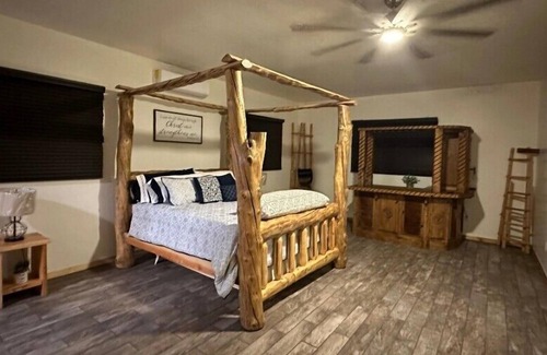 Rio Rico Other | Beautiful Farmhouse And Cabins sleeps 12