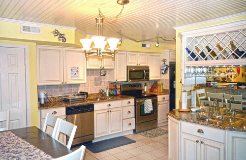 Ocean City Condo | Beautiful first floor condo closer to the boardwalk and activities