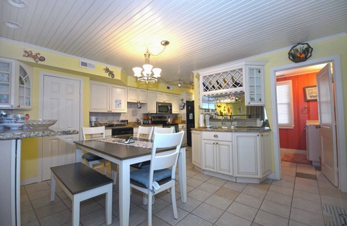 Ocean City Condo | Beautiful first floor condo closer to the boardwalk and activities