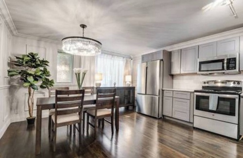 Old East Dallas Condo | Beautiful first-floor 2BR/1.5BA condo near White Rock Lake with resort-style pool, hot tub, cold plunge, dry sauna, and outdoor cardio area—perfect for a relaxing Dallas getaway.