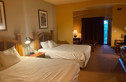 Wisconsin Dells Resort | Beautiful First Floor 3 Bedroom Condo Suite At Chula Vista Resort w/ Water Park