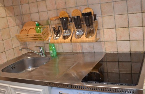 Antibes Old Town Apartment | Beautiful flat in the historical center of Antibes, between Nice and Cannes