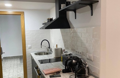 Cuatro Caminos Apartment | Beautiful Flat with king size bed in Madrid