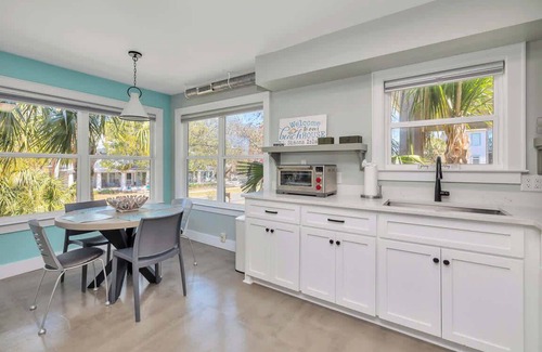 Saint Simons Island Condo | *Beautiful* Folly Flats Just STEPS from the BEACH!