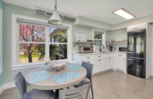 Saint Simons Island Condo | *Beautiful* Folly Flats Just STEPS from the BEACH!