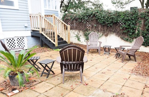 Historic Downtown Savannah House | Beautiful Forsyth Park Charmer - Amazing Location!