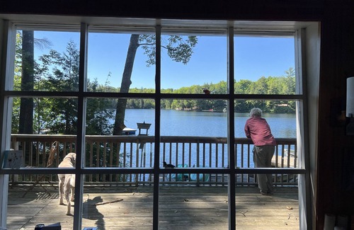 Catchacoma Cottage | Beautiful, four bedroom cottage right on the lake. Great swimming. Easy access.