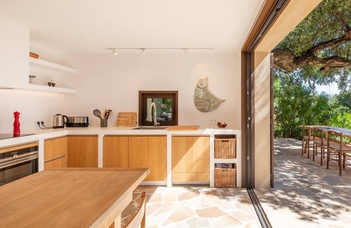 Le Rayol Villa | beautiful family villa with superb sea views and swimming pool