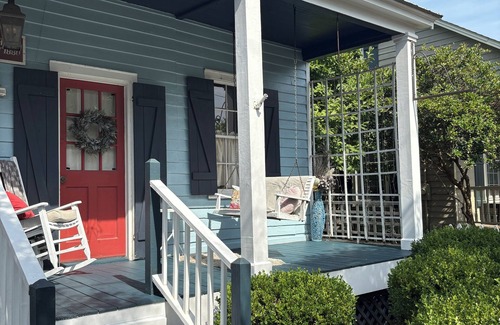 Seville Historic District Cottage | Beautiful French Creole Historical studio in downtown Pensacola. one of a kind!