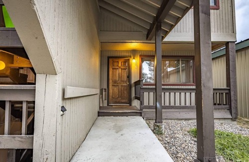 McCall Condo | Beautiful full condo 5 minutes from Payette Lake!