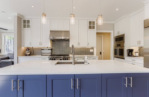 Newlands House | Beautiful Fully Furnished New Build in Newlands