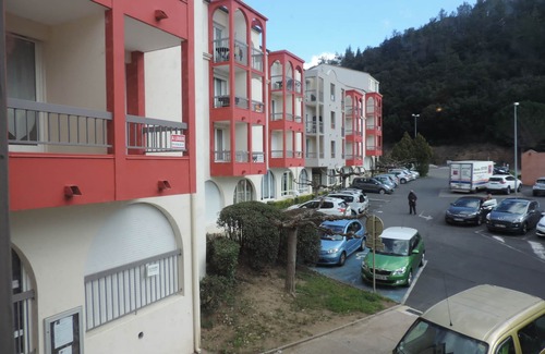 Lamalou-les-Bains Apartment | Beautiful furnished studio in the heart of a spa in quiet residence