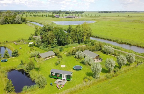 Enumatil Cabin | Beautiful furnished safaritent with private bathroom in separate building (4-p.)