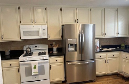 Port Hueneme Condo | Beautiful gated beach side condo 5 min walk to sand