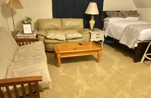 Apex Apartment | Beautiful Garage Studio in Apex Friendship Community