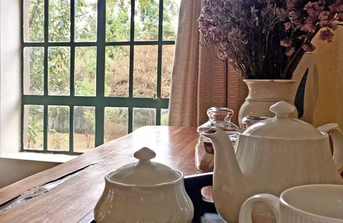 Karen Apartment | Beautiful Garden Apartment - access to private gazebo and garden