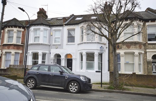 Sands End Apartment | Beautiful Garden Flat near Chelsea