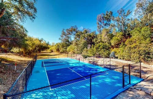 Fallbrook House | Beautiful Gated Ranch Home on 12+ Acres - Big Koi Pond, Pickleball, Fireplace
