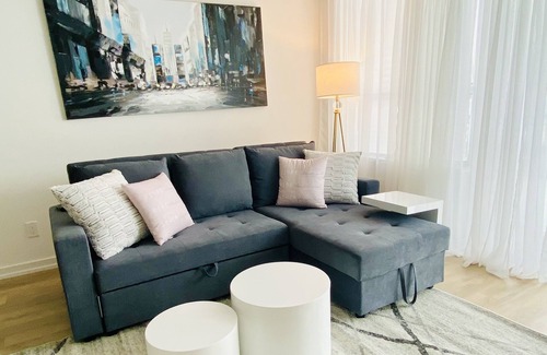 Innisfil Condo | Beautiful gateway @ Friday Harbour resort